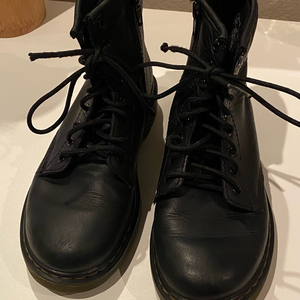 Girls doc martens size 2 fairly worn still in good condition